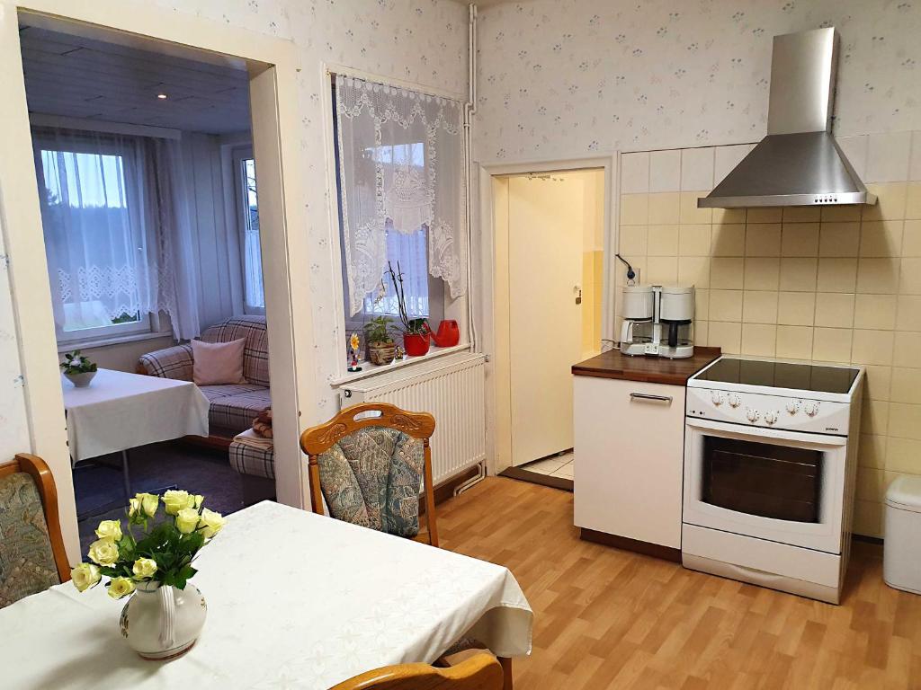 Kuchyň nebo kuchyňský kout v ubytování Ferienwohnung Walpurga