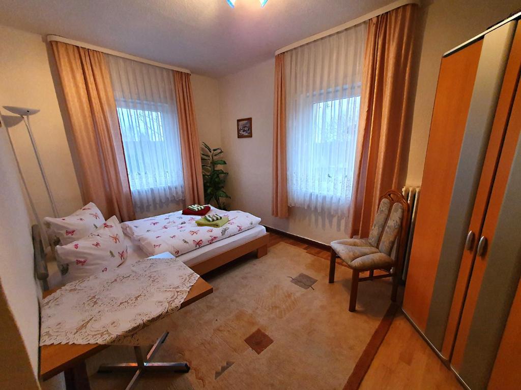 Postel nebo postele na pokoji v ubytování Ferienwohnung Walpurga