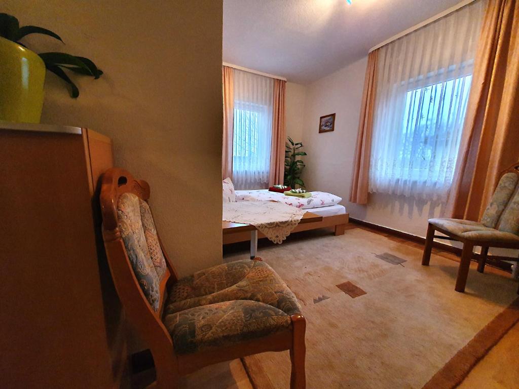 Postel nebo postele na pokoji v ubytování Ferienwohnung Walpurga