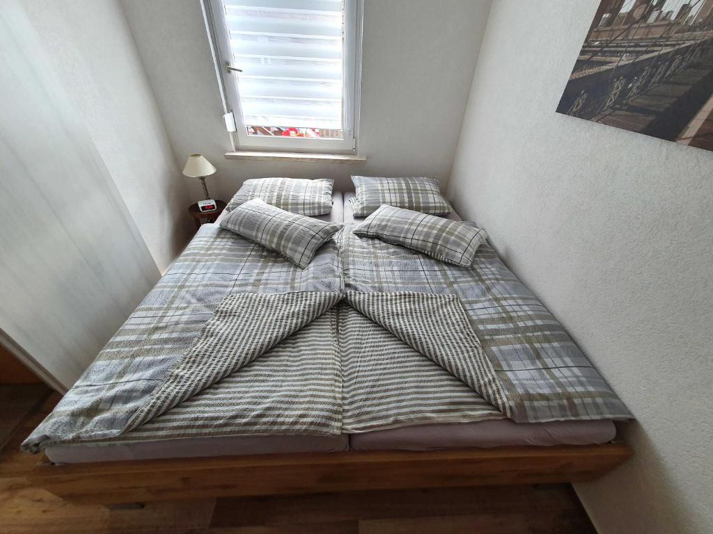 Postel nebo postele na pokoji v ubytování Ferienwohnung Schenk