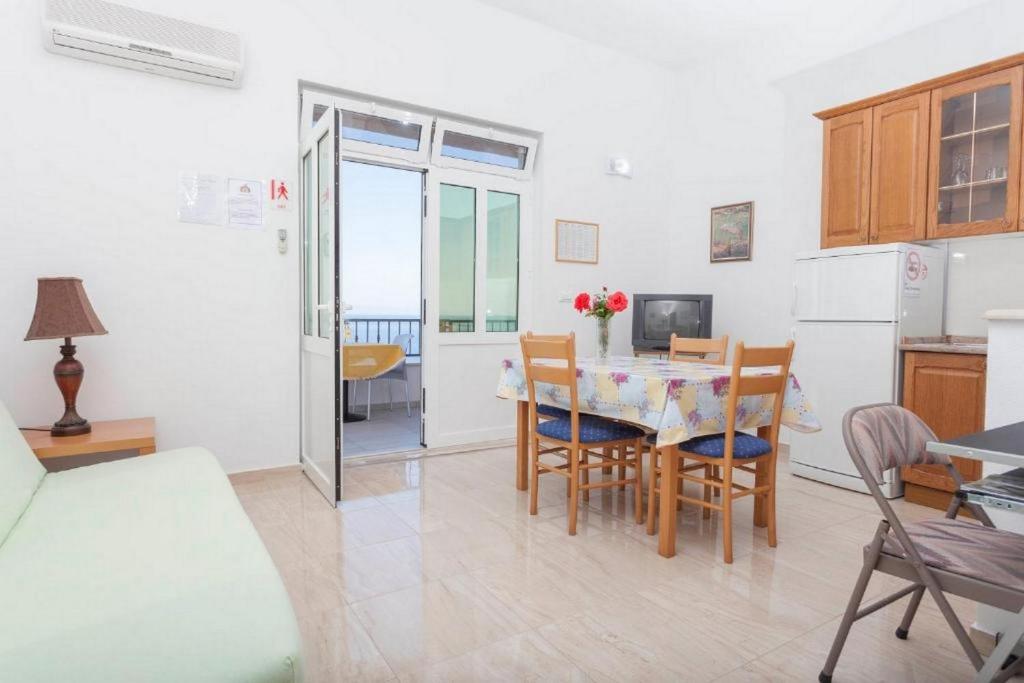 Posezení v ubytování Summerheaven Apartments