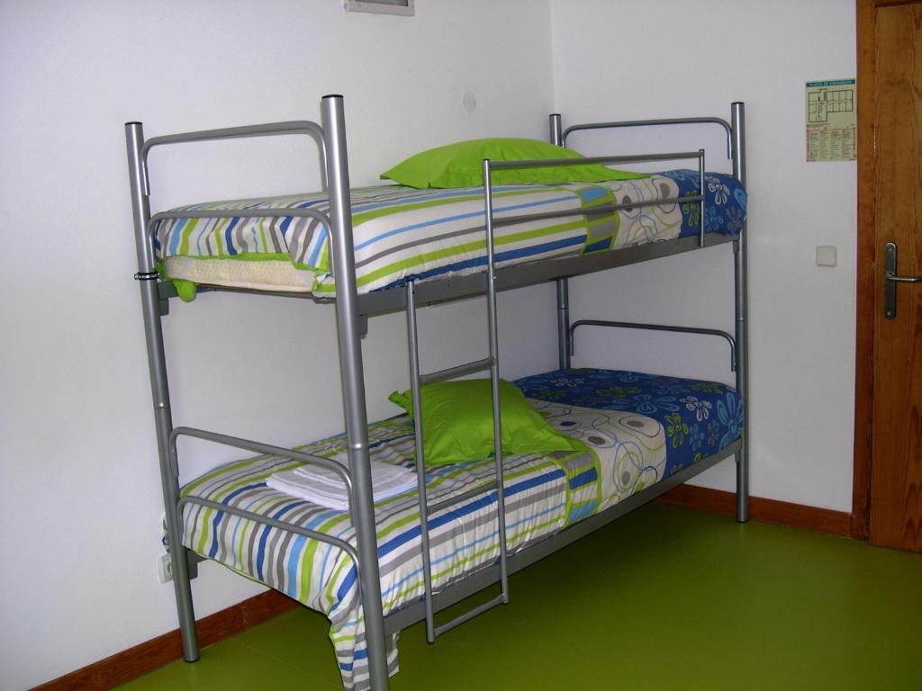 Postel nebo postele na pokoji v ubytování HI Castelo Branco - Pousada de Juventude