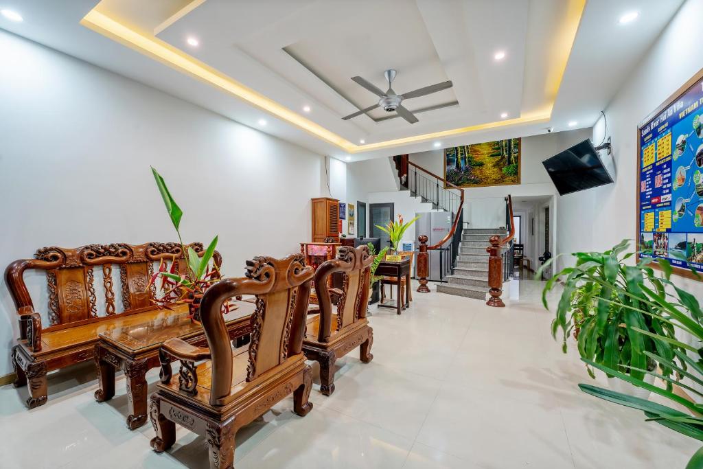 TV a/nebo společenská místnost v ubytování Sands River Hoi An Villa