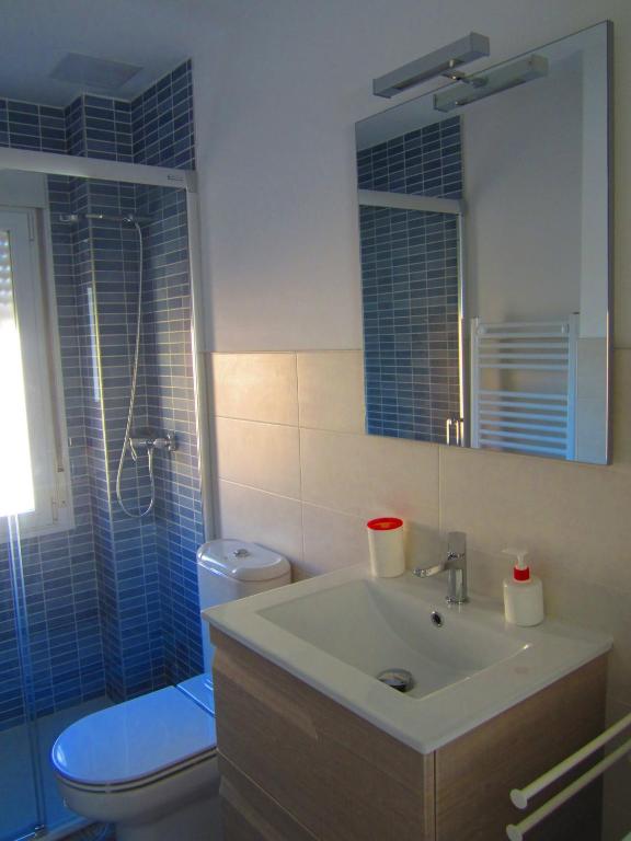 Koupelna v ubytování Loló Vivienda de uso Turístico 09-27