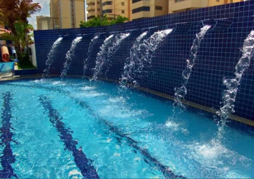 A piscina localizada em Eldorado Thermas Park Caldas Novas ou nos arredores