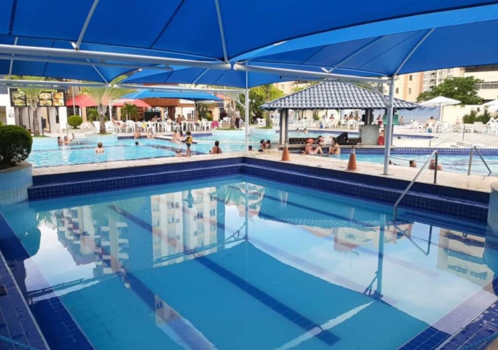 A piscina localizada em Eldorado Thermas Park Caldas Novas ou nos arredores