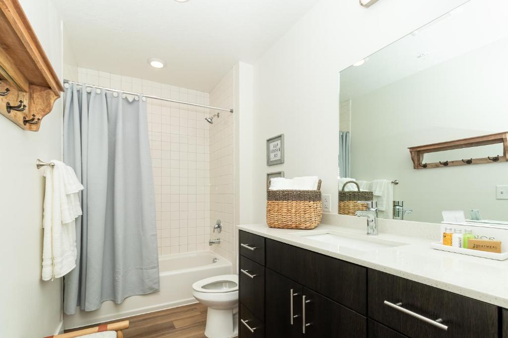 Apartments Close to Downtown, Conventions, Airport, Mountains, Shopping - Appartamento Con 1 Camera Da Letto