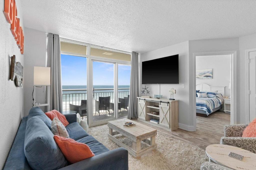 6th Floor, Beachfront, Indoor, Outdoor Pools, Hot Tubs Bay Watch Resort