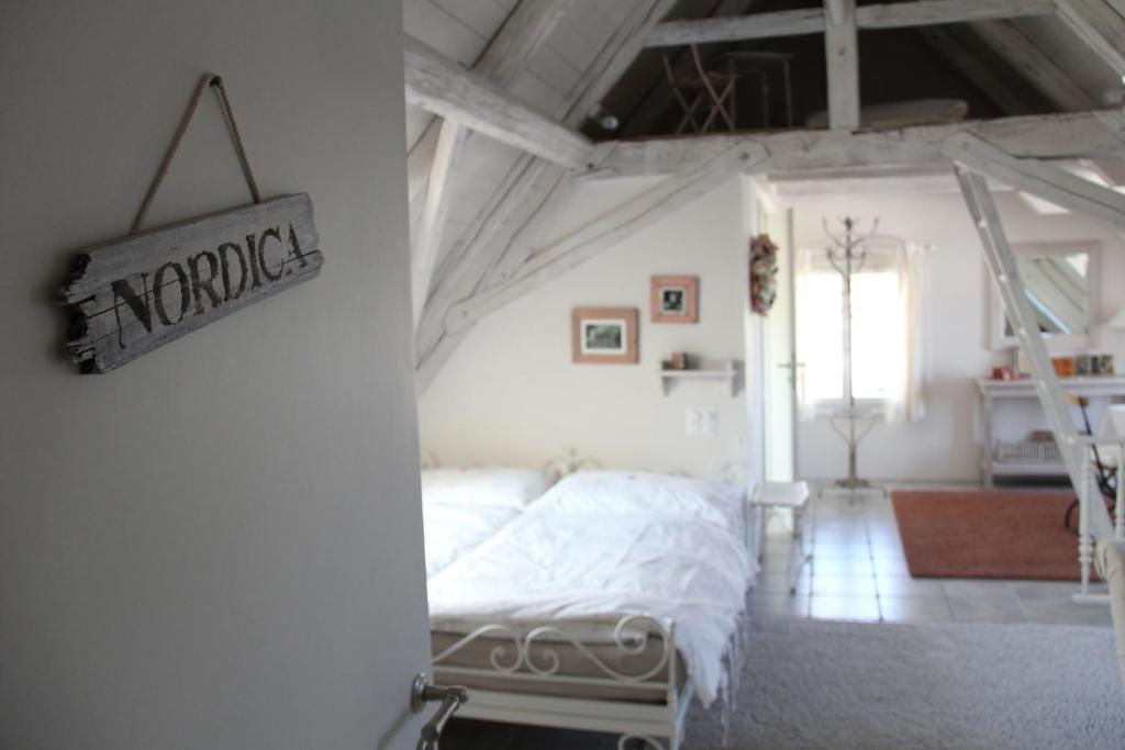Posezení v ubytování Bed and Breakfast Gantrisch Cottage Ferienzimmer