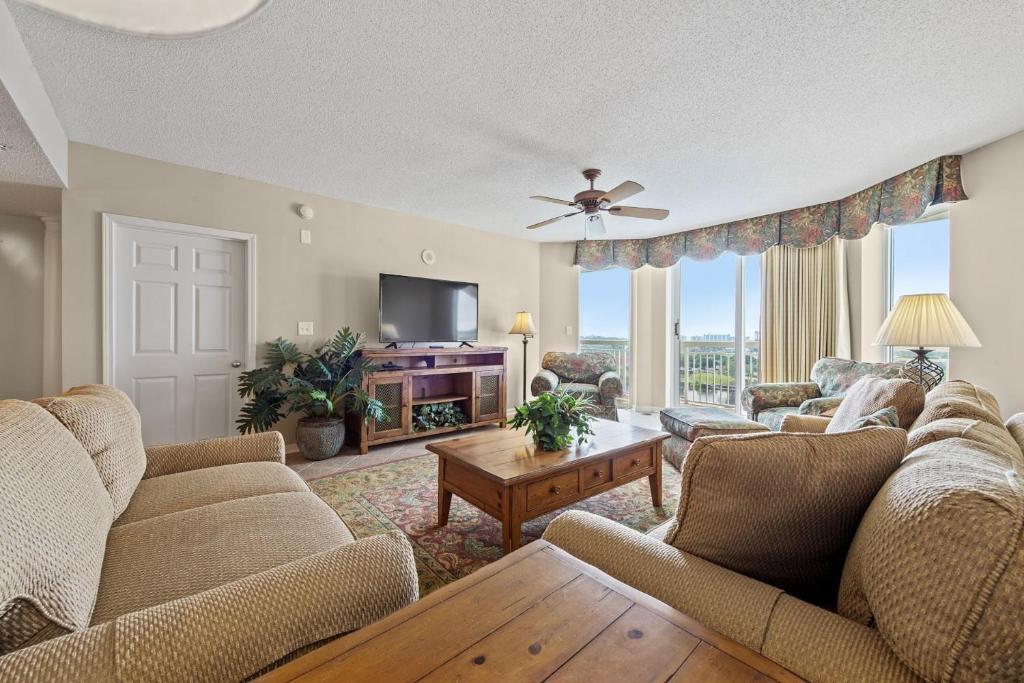 Waterway View Condo at Barefoot Tower North Barefoot North 1107