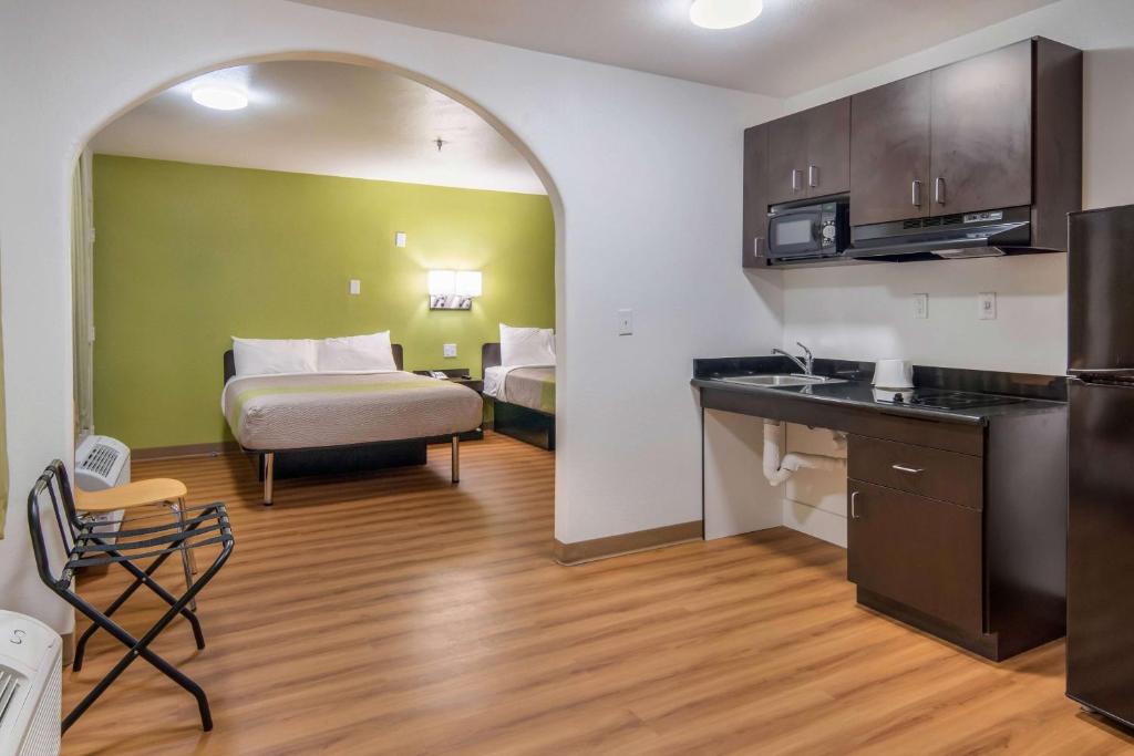 Postel nebo postele na pokoji v ubytování Motel 6-Abilene, TX
