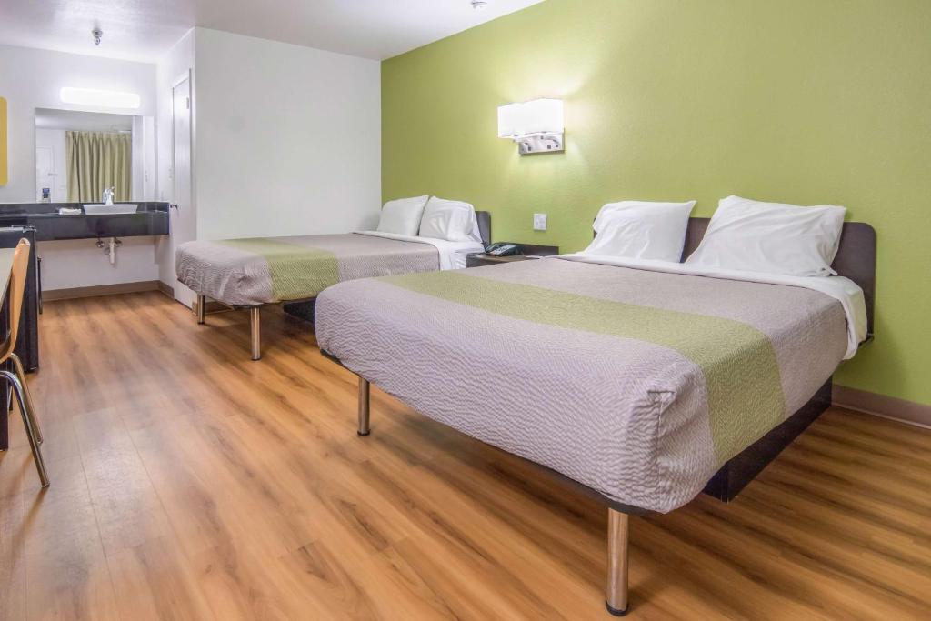 Postel nebo postele na pokoji v ubytování Motel 6-Abilene, TX