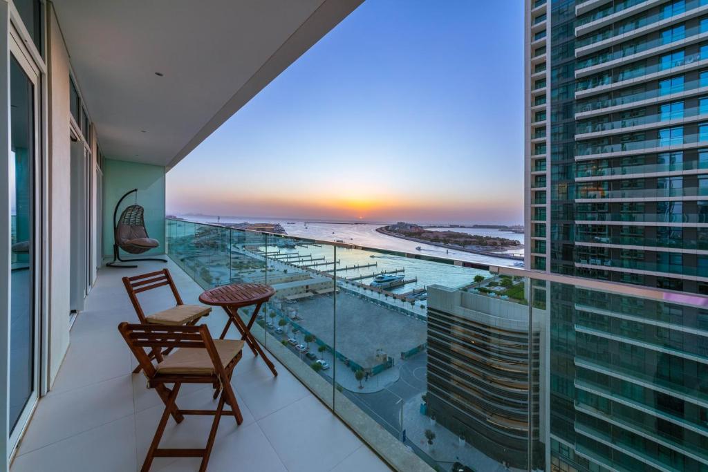 Maison Privee – Stylish 2BR apt in Emaar Beachfront with stunning sea views