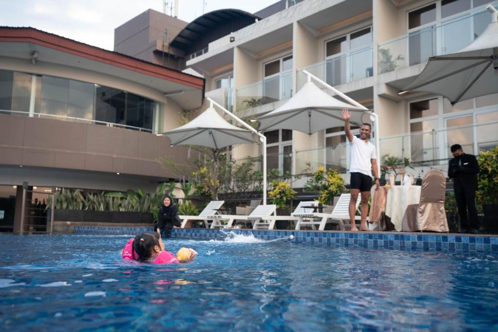 Bazén v ubytování Grandia Hotel nebo v jeho okolí