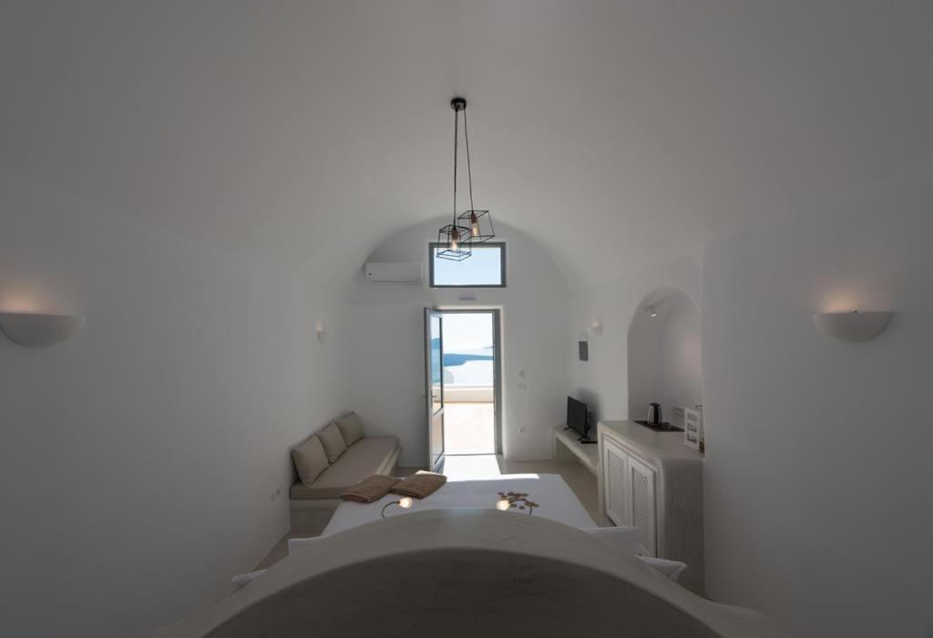 On the Cliff - Resim 10