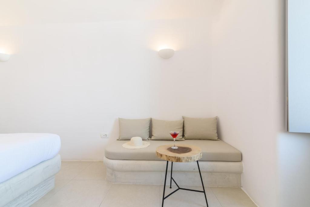 On the Cliff - Resim 13