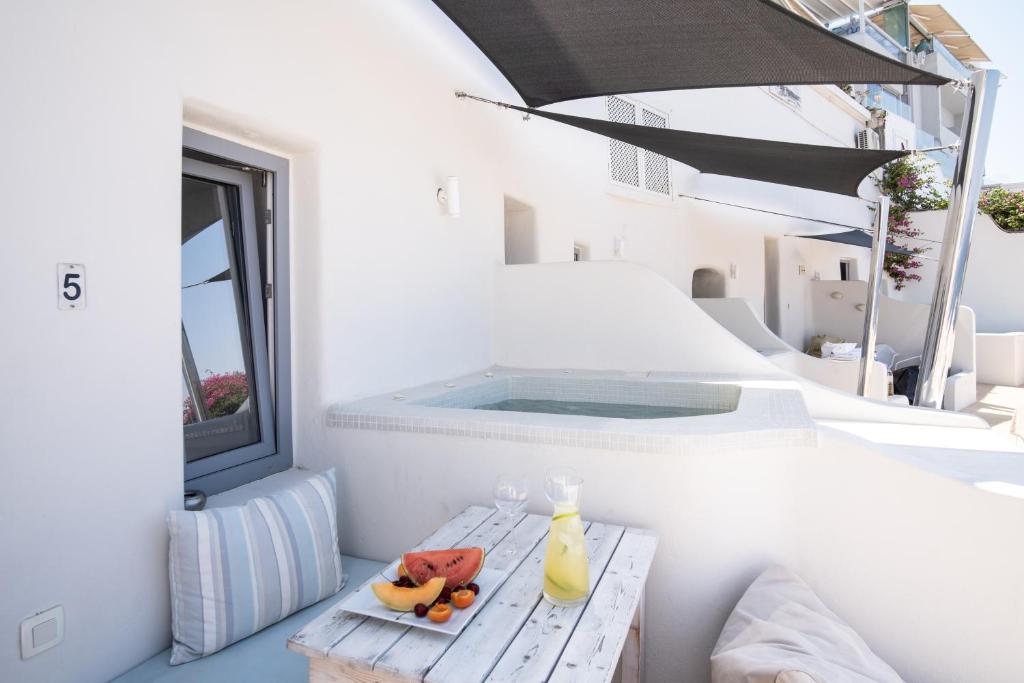 On the Cliff - Resim 4