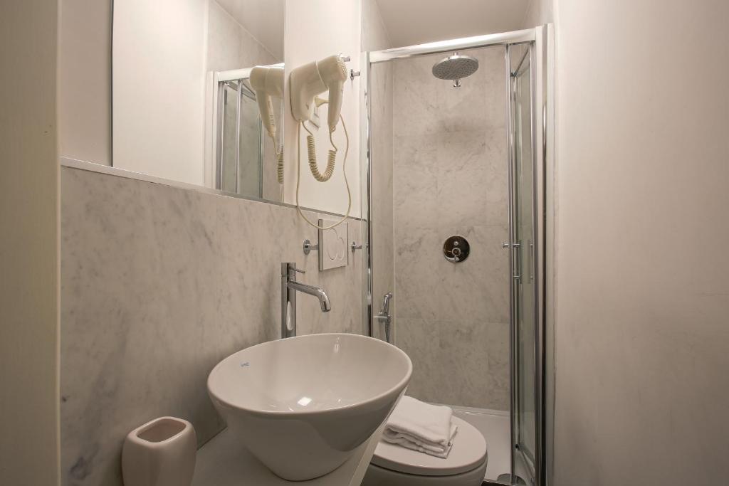 Łazienka w obiekcie Classy apartment in Mercato Centrale Firenze