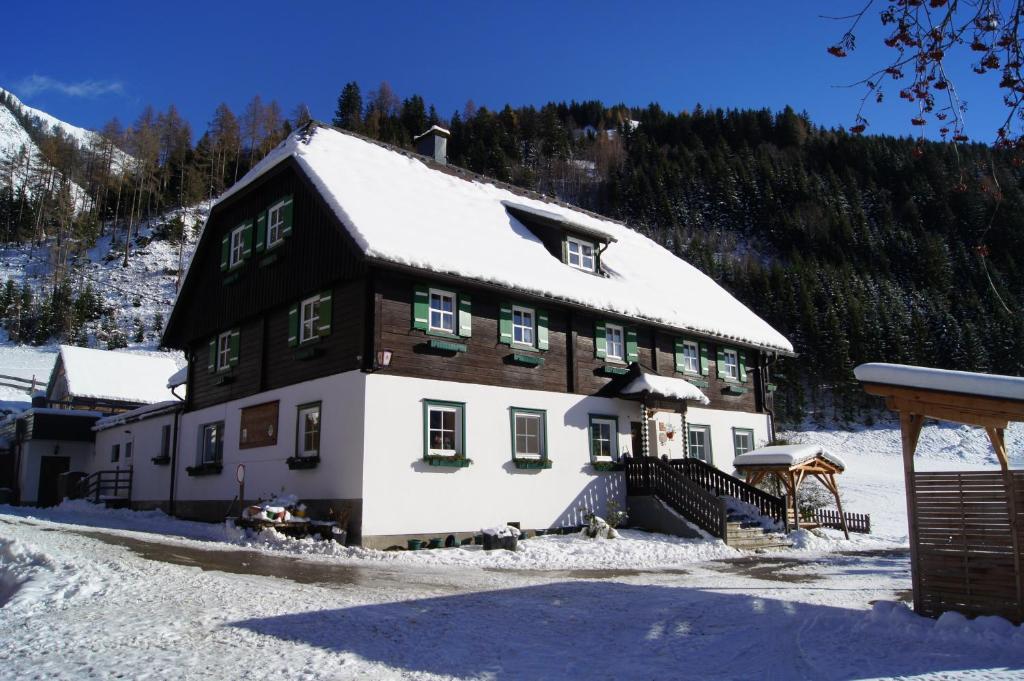 Nespecifikovaný výhled na hory nebo výhled na hory při pohledu z apartmánu