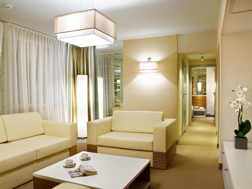 Posezení v ubytování Hotel Petropol