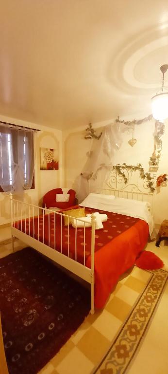 Łóżko lub łóżka w pokoju w obiekcie Valentina's Home