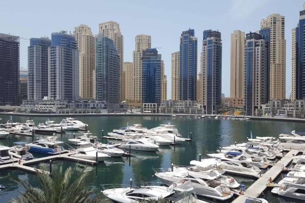 Dubai Marina 1 Bedroom Apt. walking distance JBR.