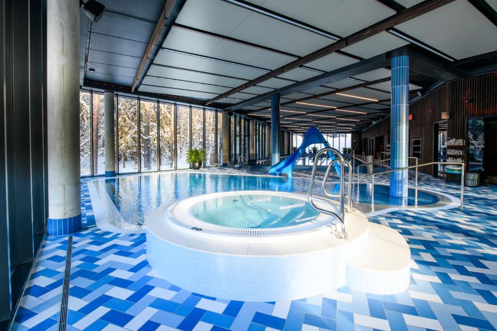 Bazén v ubytování Tõrva Veemõnula Spaahotell nebo v jeho okolí
