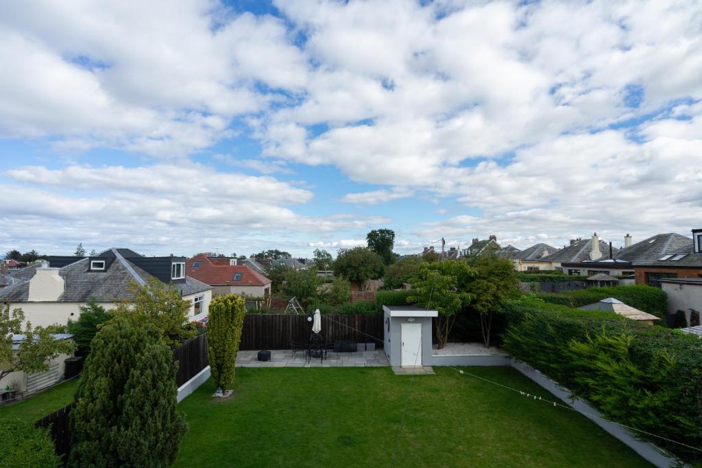 Het gebouw waarin het vakantiehuis zich bevindt