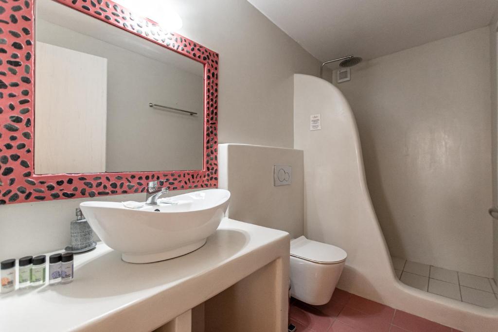 Annita's Village Hotel - 7