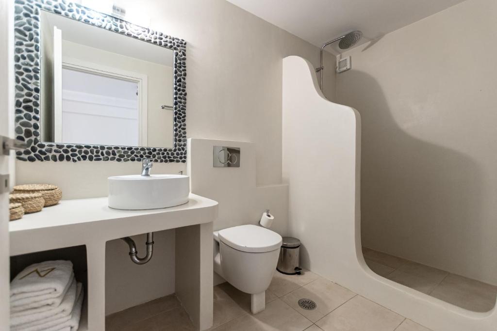 Annita's Village Hotel - 19