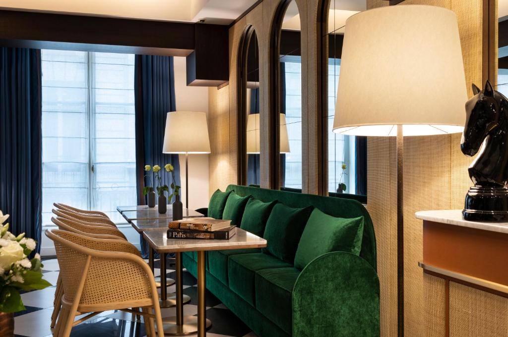 THE CHESS HOTEL - Updated 2023 Prices & Reviews (Paris, France)