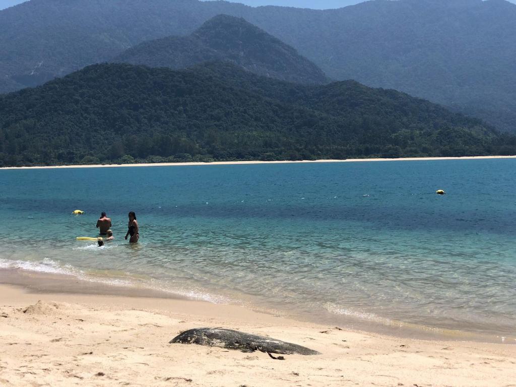 Praia de São Gonçalo com piscina natural