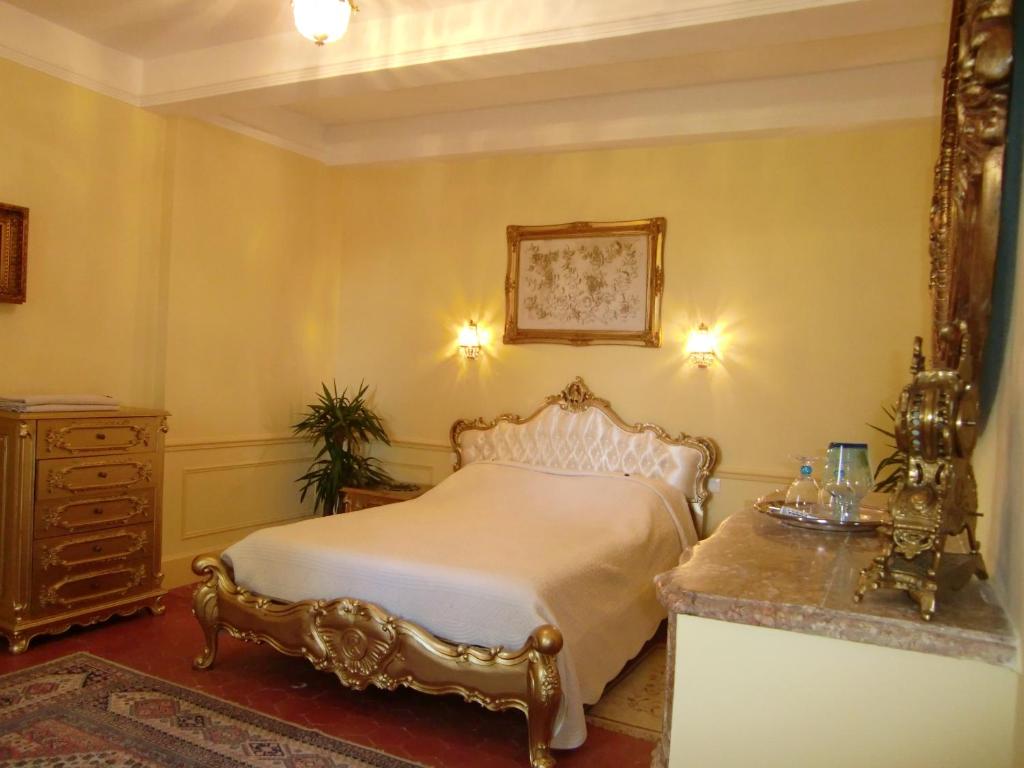 Château Rieutort - Suite With Garden View