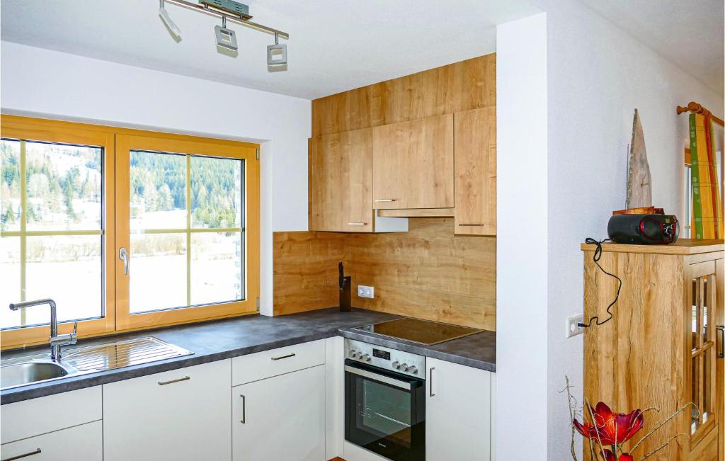 Kuchyňa alebo kuchynka v ubytovaní Ferienhaus Mit Sauna