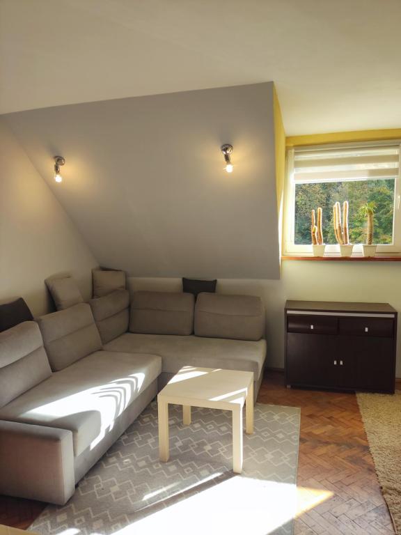 Posedenie v ubytovaní Mieszkanie / Apartament centrum blisko szlaków i wyciągów !!!