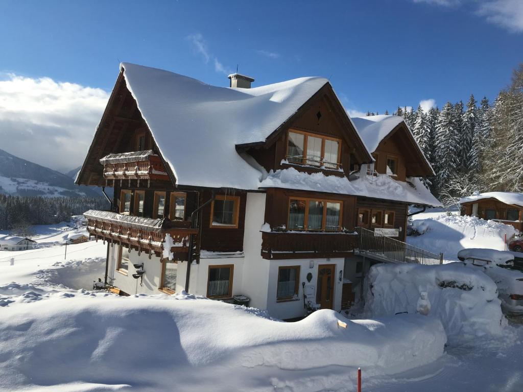 Haus Sonnleitner v zime
