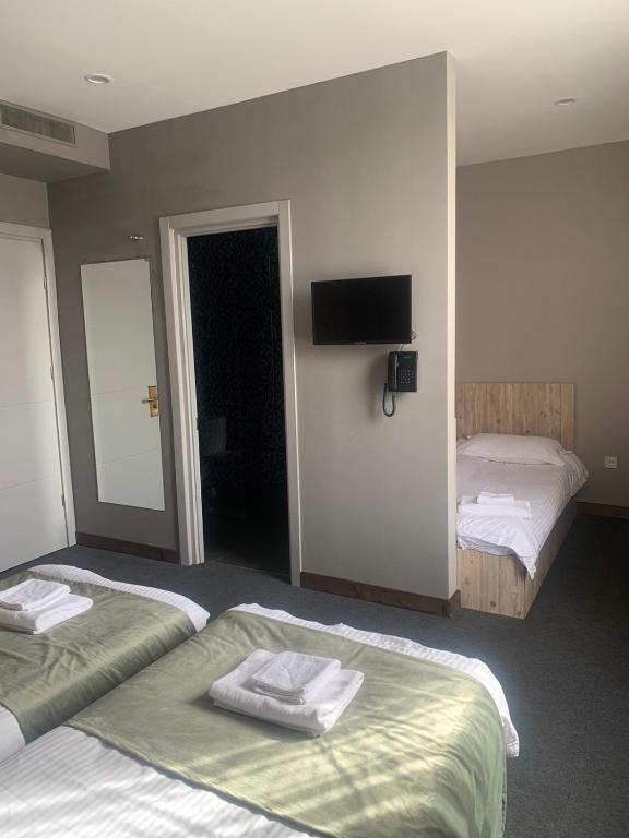 Mountain Resort Gantiadi - Economy Triple Room