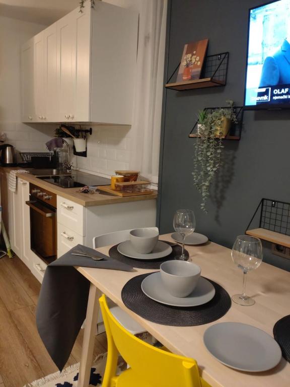 Kuchnia lub aneks kuchenny w obiekcie Apartman 7th Heaven