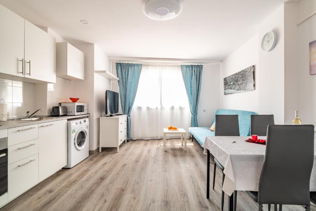 Kuchyň nebo kuchyňský kout v ubytování Dream House