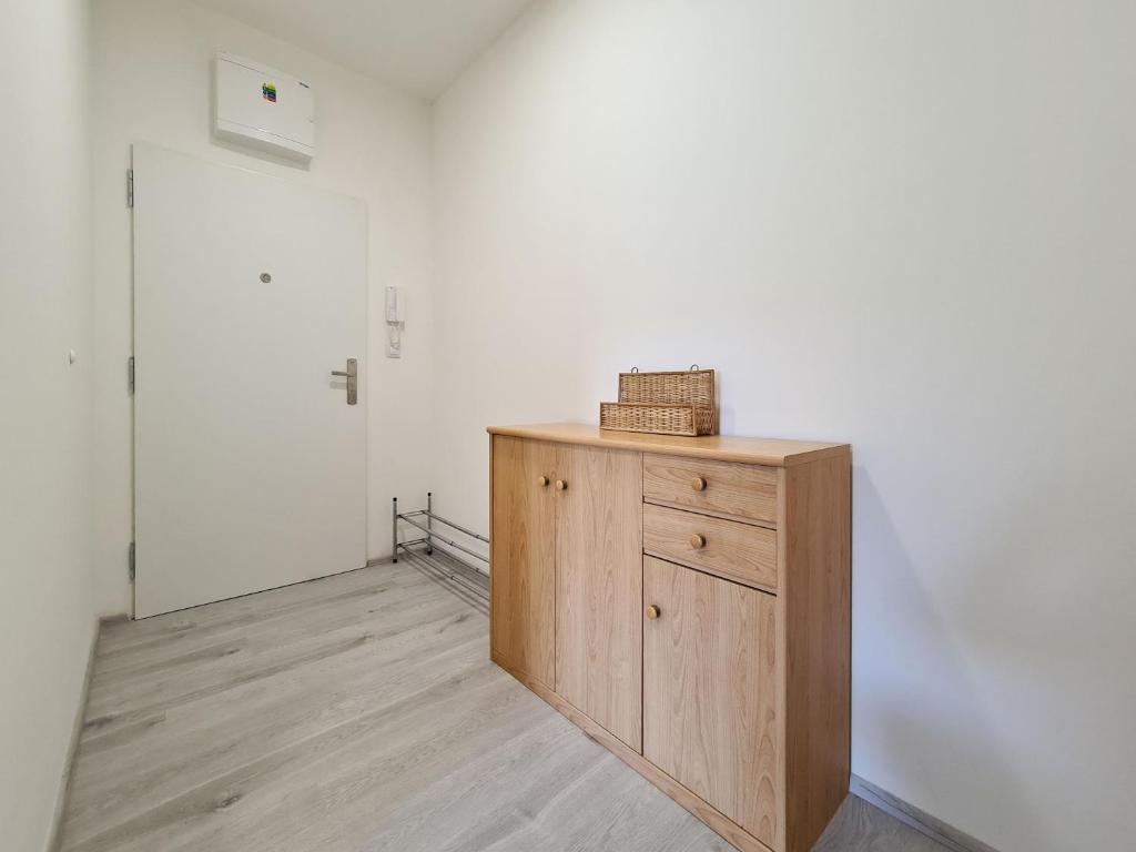 Zdjęcie z galerii obiektu Cozy and modern apartment near Brno city center w mieście Husovice