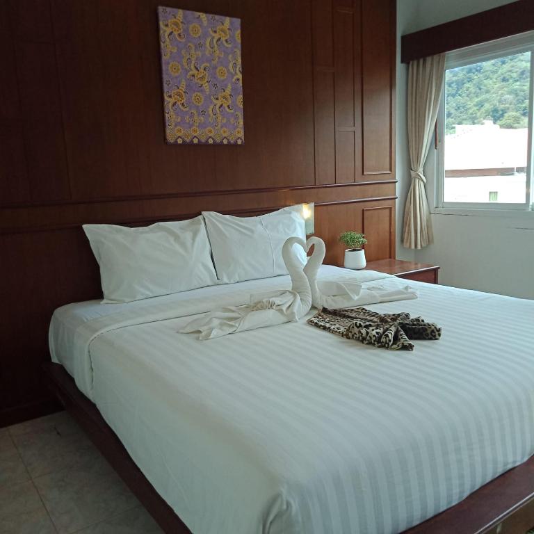 New Forest Patong - 阳台的双人间