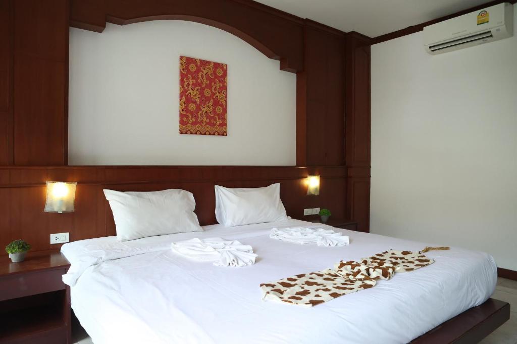 New Forest Patong - 阳台的王室