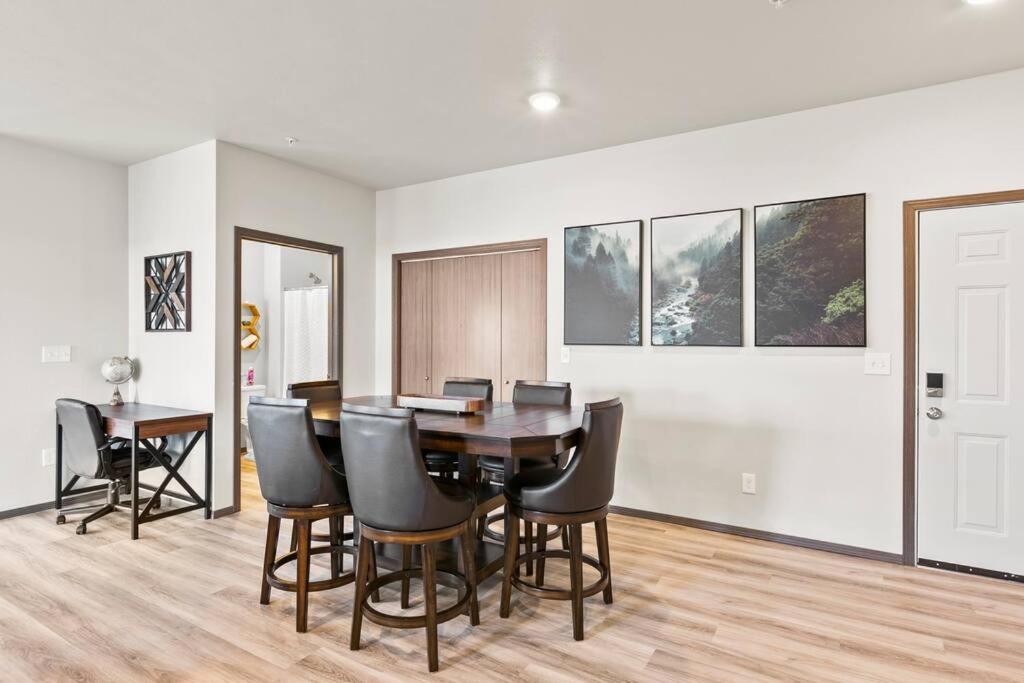 Fotografie z fotogalerie ubytování Spacious NEW 2 bed 2 bath apt by Downtown Spokane v destinaci Spokane