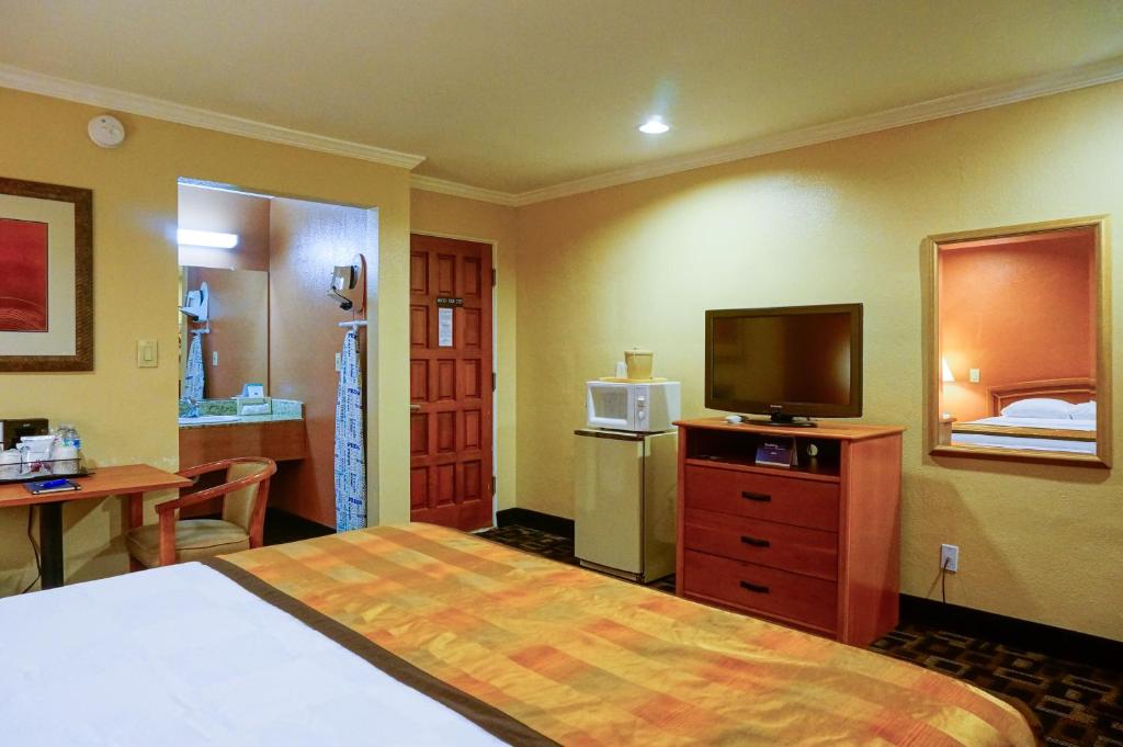 Hotel Parmani Near Stanford University - 特大号床间