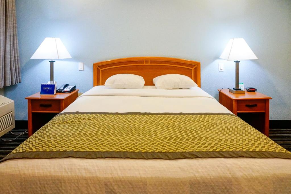 Hotel Parmani Near Stanford University - 大号床间