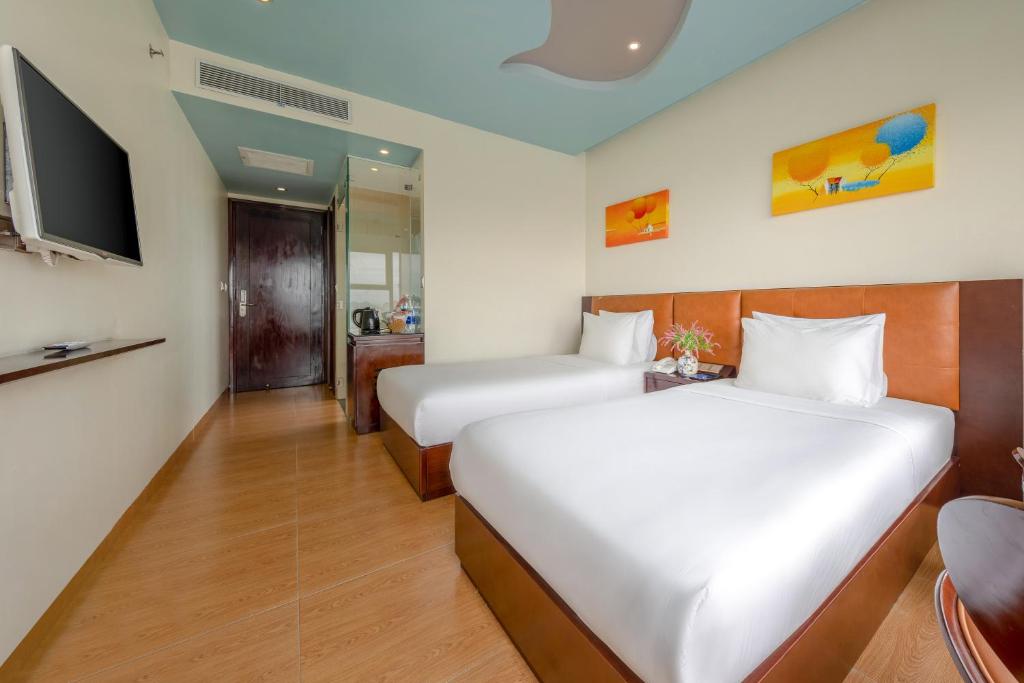Phòng Deluxe 2 Giường Đơn Nhìn Ra Thành Phố