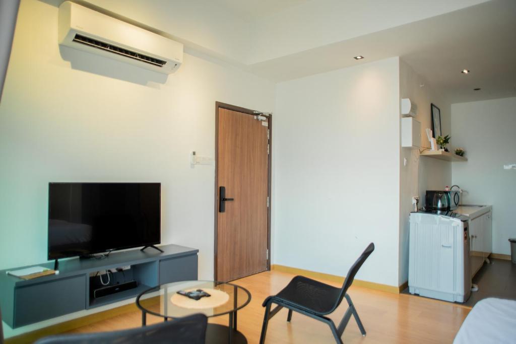 HannStudio Imperium Residence Kuantan - Studio With Balcony