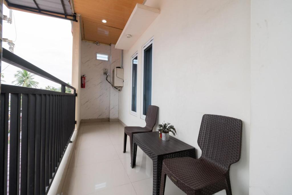 Posezení v ubytování RedDoorz Syariah near Minangkabau International Aiport
