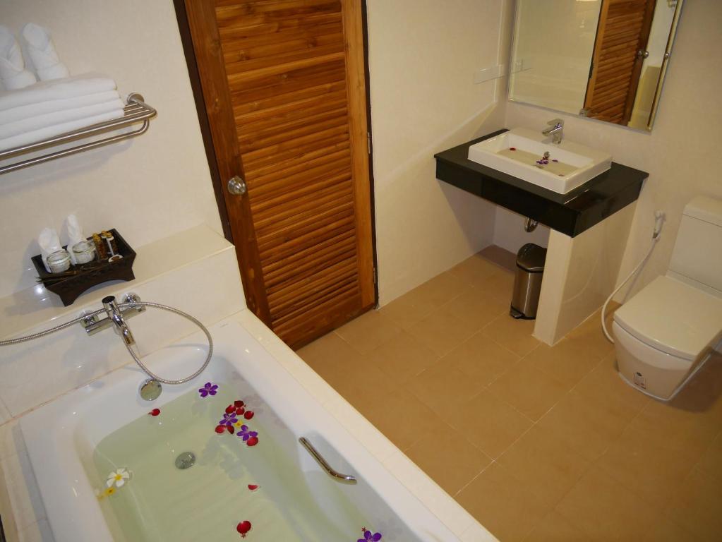 The Sunset Beach Resort - Koh Kho Khao - Deluxe Double O Twin Room Con Vista A La Piscina