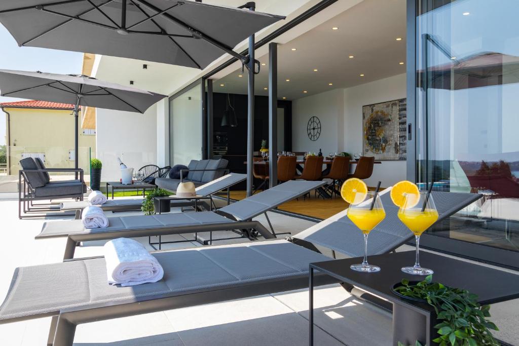 Zdjęcie z galerii obiektu Beautiful TABOO villa & spa with pool w Medulinie